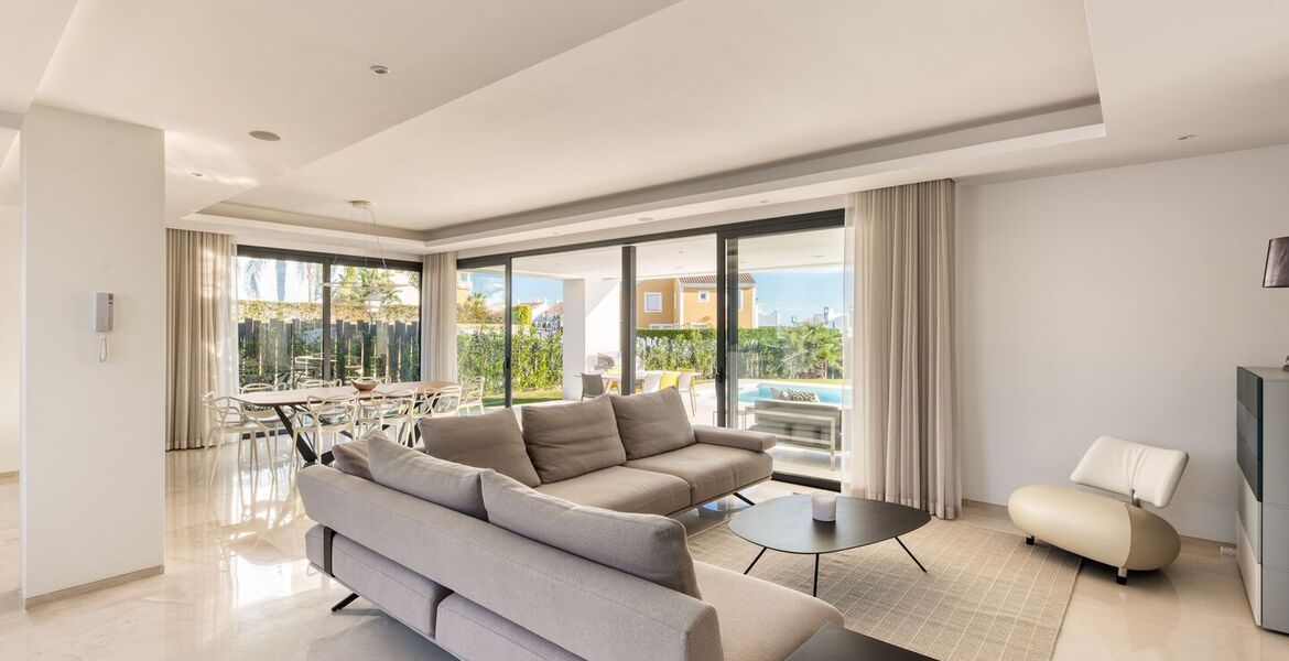Villa en alquiler en Estepona