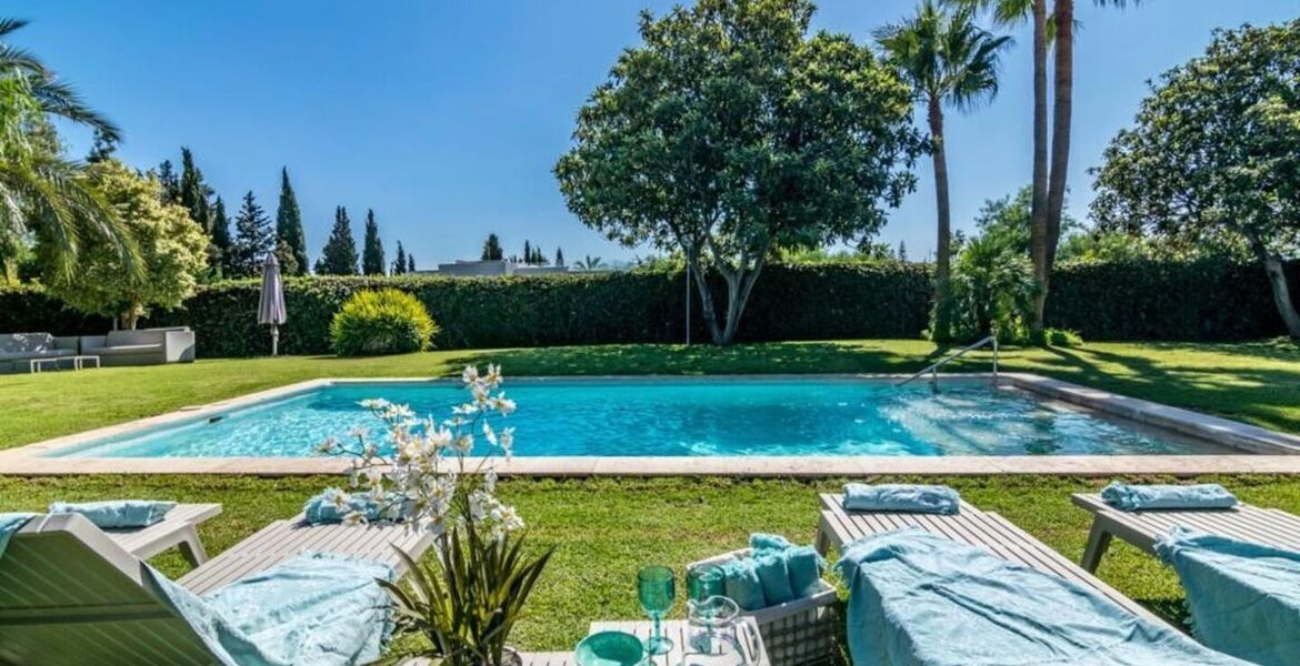 Villa à louer à Nueva Andalucia