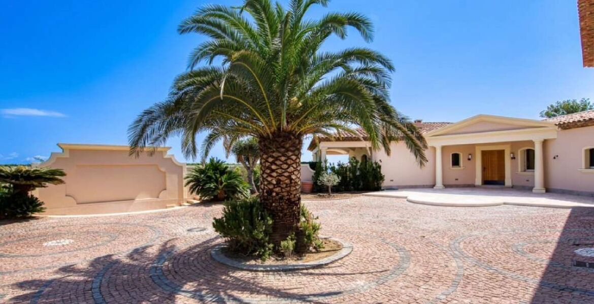 Luxury villa in Saint Tropez