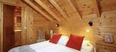 Chalet skis aux pieds à Courchevel La Tania 