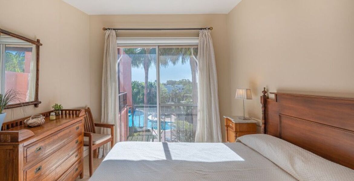 Amplio apartamento de 3 dormitorios en Oasis de Marbella