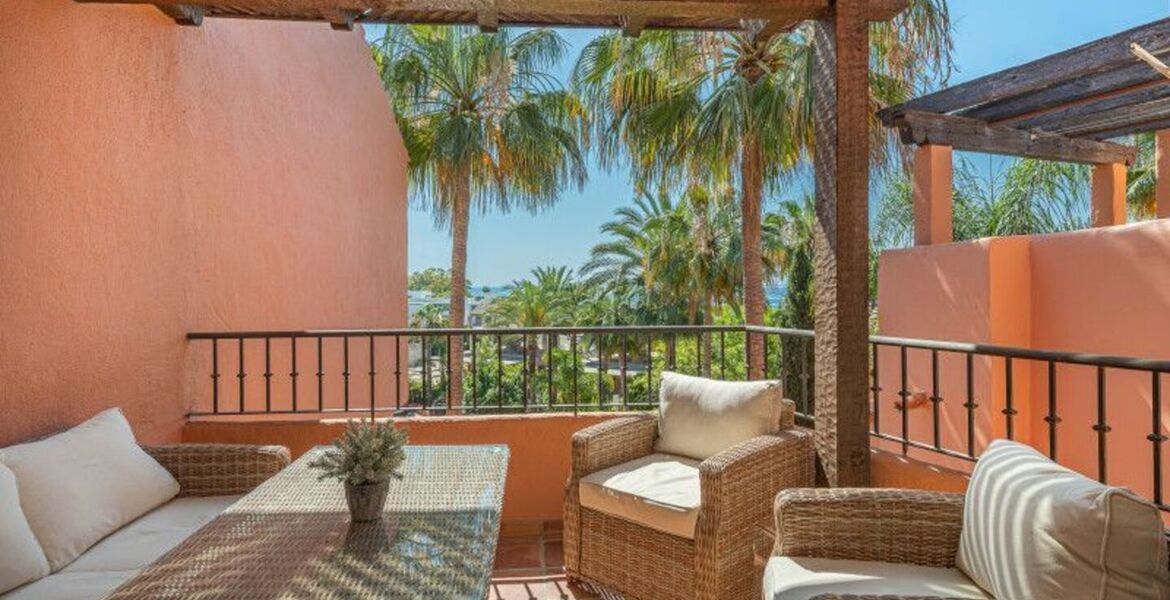 Amplio apartamento de 3 dormitorios en Oasis de Marbella