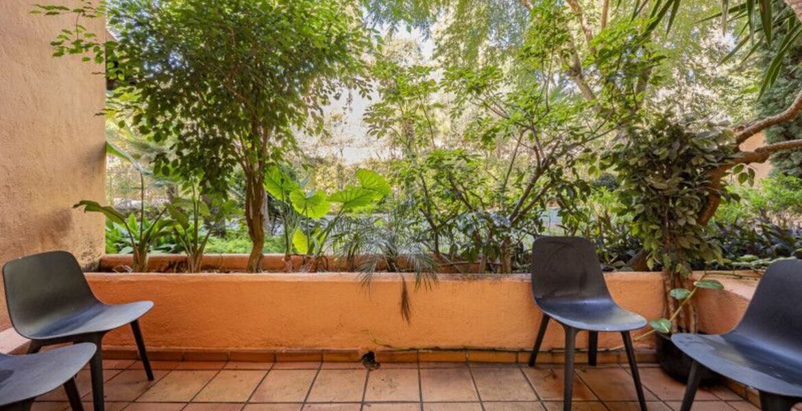 Апартаменты на первом этаже в Oasis Marbella