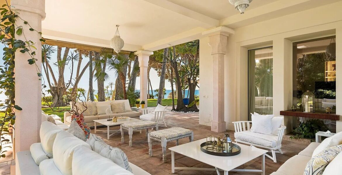 Villa en bord de mer sur le Golden Mile de Marbella