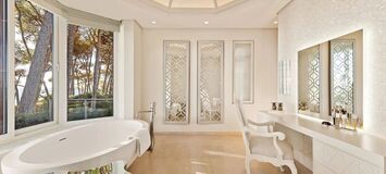 Villa en bord de mer sur le Golden Mile de Marbella
