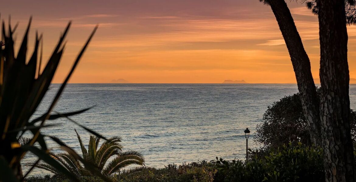 Villa en bord de mer sur le Golden Mile de Marbella