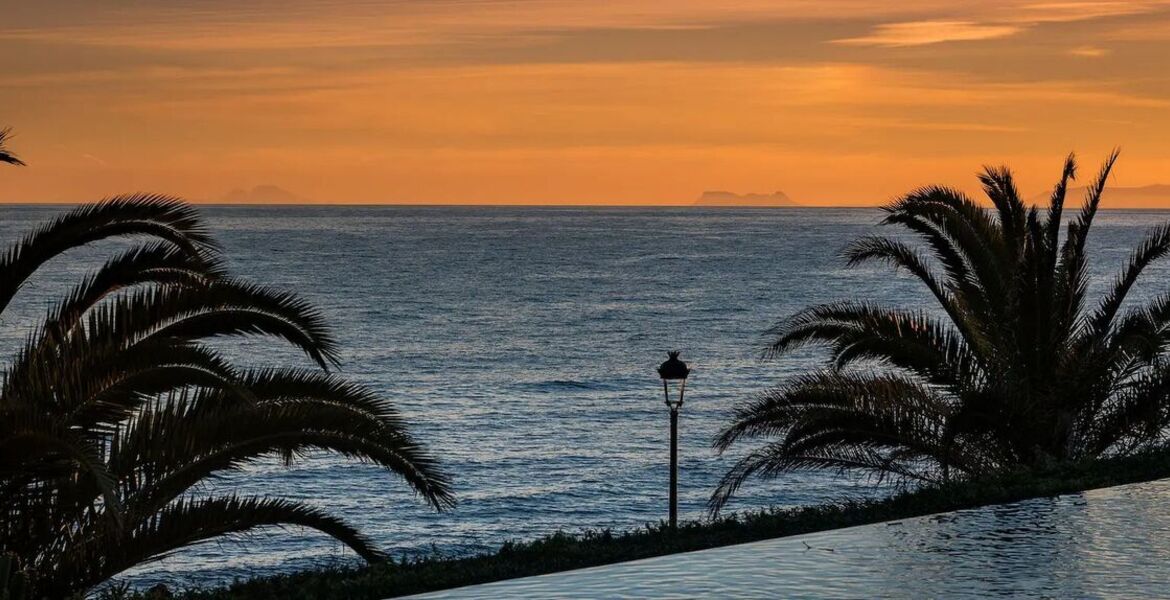 Villa en bord de mer sur le Golden Mile de Marbella