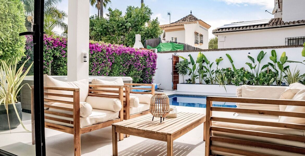Luxury 8-Bedroom Villa Ideal for Families and Groups