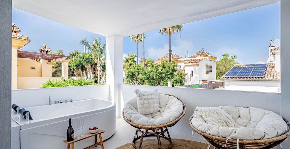 Luxury 8-Bedroom Villa Ideal for Families and Groups