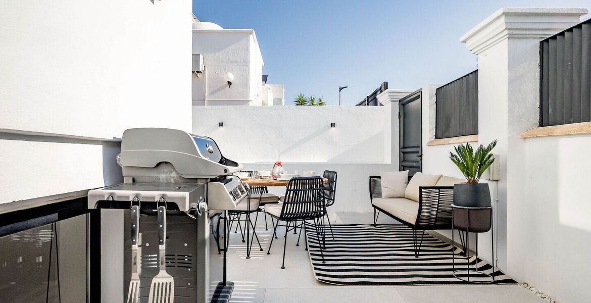 Luxury 8-Bedroom Villa Ideal for Families and Groups