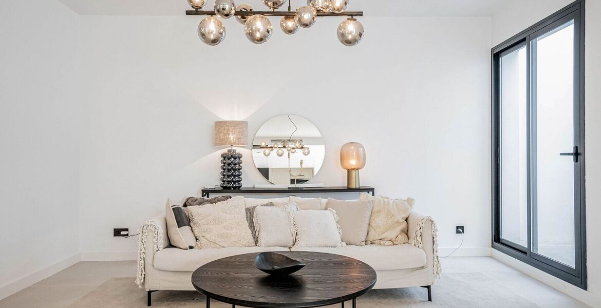 Luxury 8-Bedroom Villa Ideal for Families and Groups