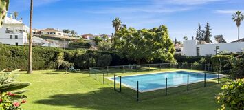 Elegante Apartamento de 2 Dormitorios en Nueva Andalucía