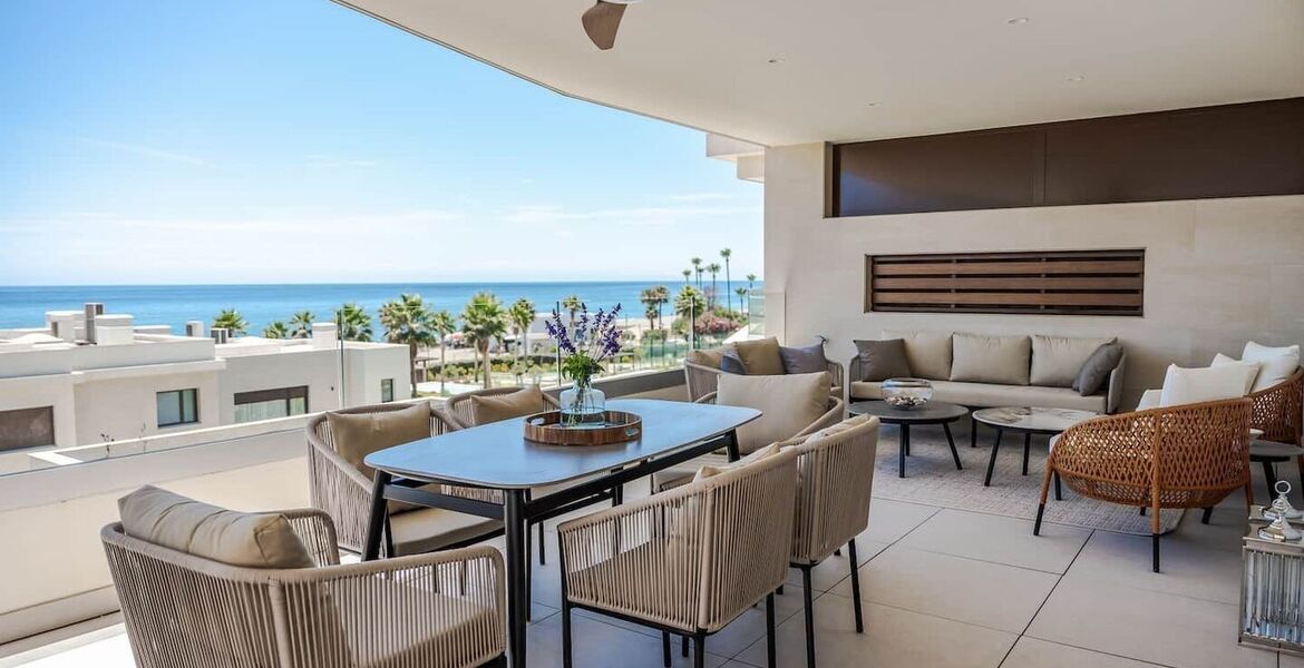Luxury apartment for rent in Beach Front Estepona