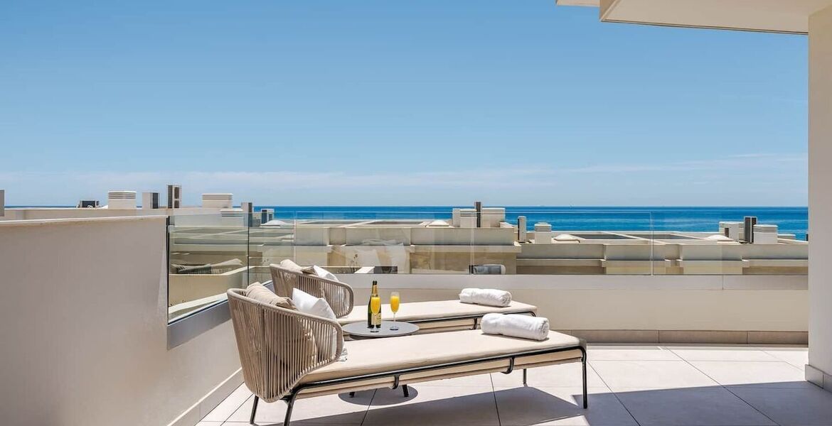 Luxury apartment for rent in Beach Front Estepona