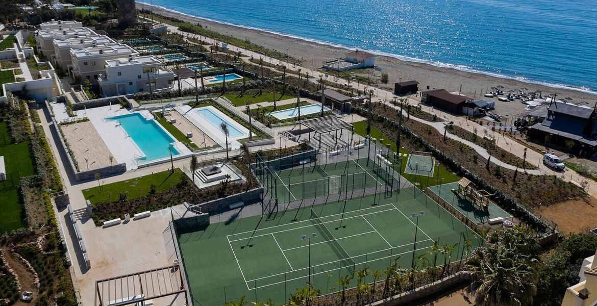 Luxury apartment for rent in Beach Front Estepona