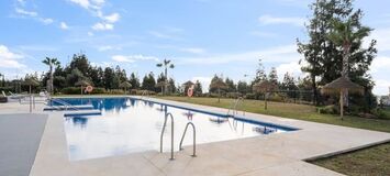 Lujoso Apartamento de 2 Dormitorios en Mijas
