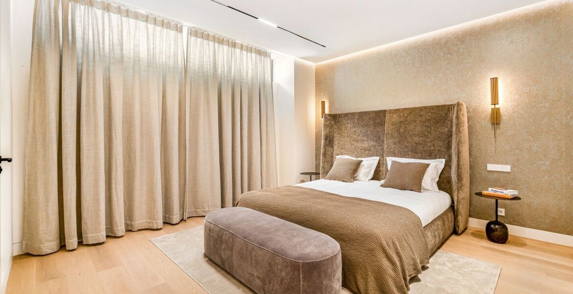 Luxury Villa with Sea and Mountain Views in Rocio de Nagüele