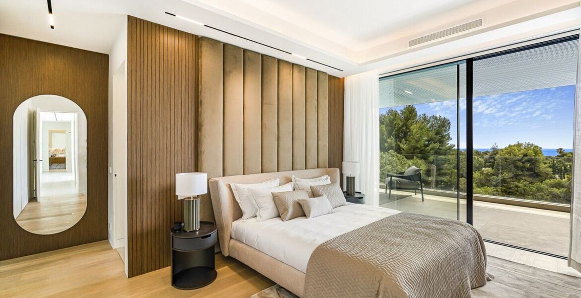 Luxury Villa with Sea and Mountain Views in Rocio de Nagüele
