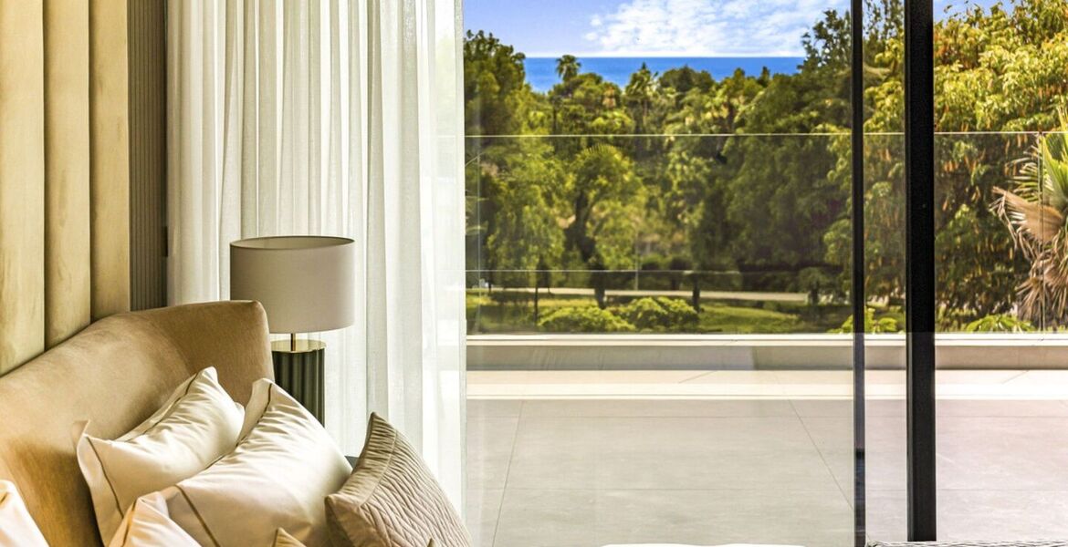Luxury Villa with Sea and Mountain Views in Rocio de Nagüele