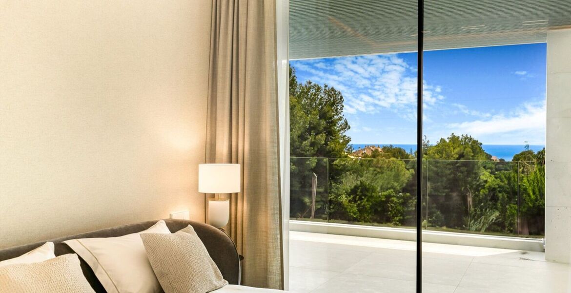 Luxury Villa with Sea and Mountain Views in Rocio de Nagüele