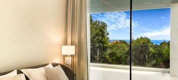 Luxury Villa with Sea and Mountain Views in Rocio de Nagüele