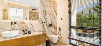 Luxury Villa with Sea and Mountain Views in Rocio de Nagüele