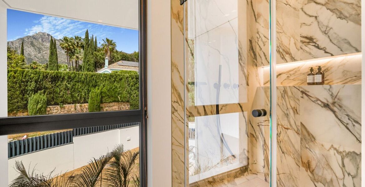 Luxury Villa with Sea and Mountain Views in Rocio de Nagüele