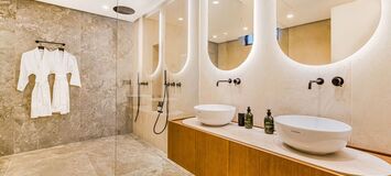 Luxury Villa with Sea and Mountain Views in Rocio de Nagüele