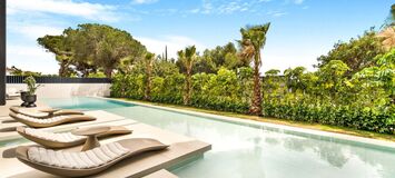Luxury Villa with Sea and Mountain Views in Rocio de Nagüele