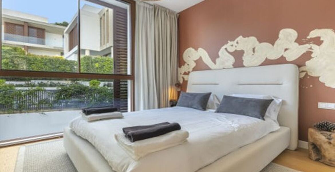 Exclusive 4-Bedroom Townhouse on Marbella's Golden Mile