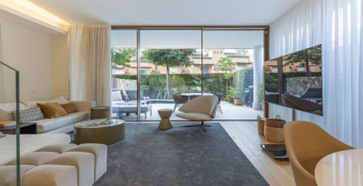 Exclusive 4-Bedroom Townhouse on Marbella's Golden Mile