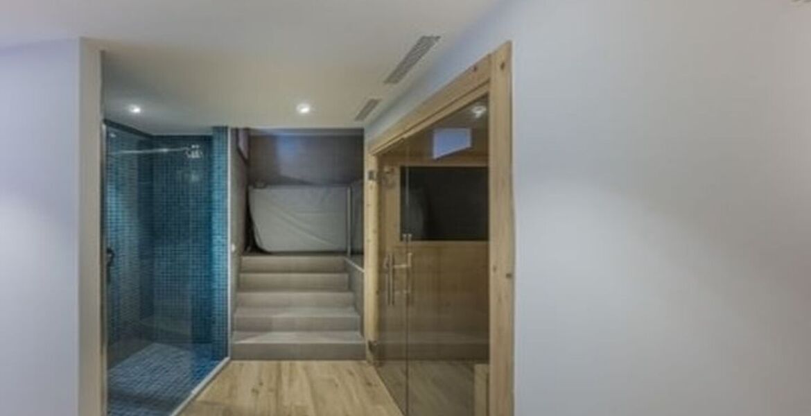 Exclusive 4-Bedroom Townhouse on Marbella's Golden Mile
