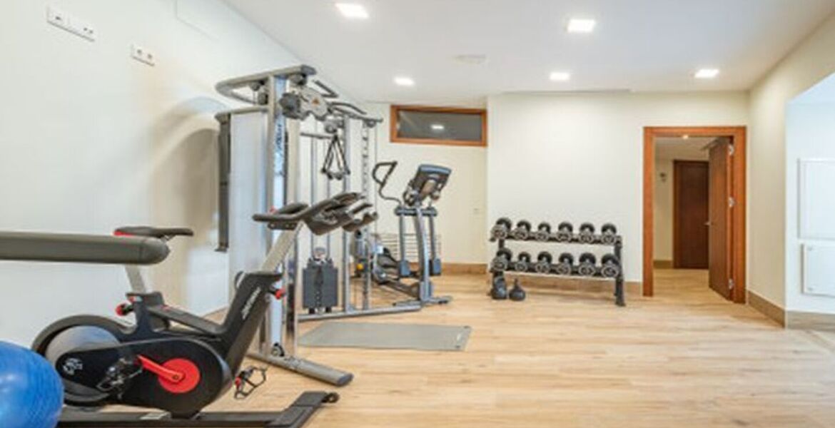 Exclusive 4-Bedroom Townhouse on Marbella's Golden Mile