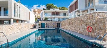 Exclusive 4-Bedroom Townhouse on Marbella's Golden Mile