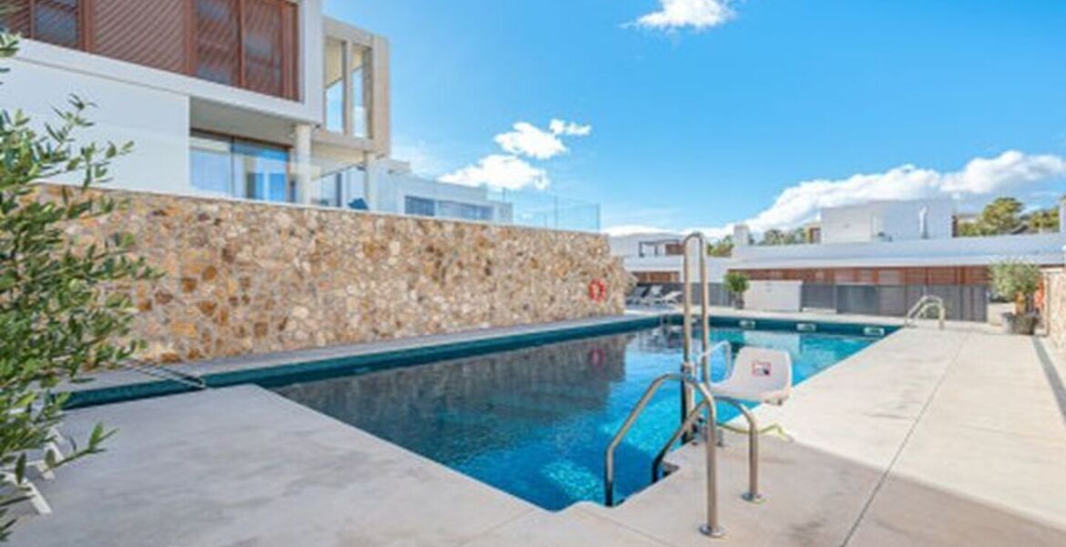 Exclusive 4-Bedroom Townhouse on Marbella's Golden Mile