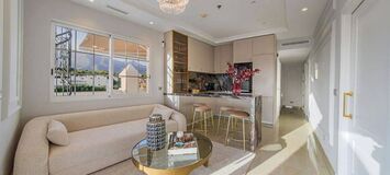 Luxury Beachside Penthouse with Rooftop Jacuzzi in Marbella