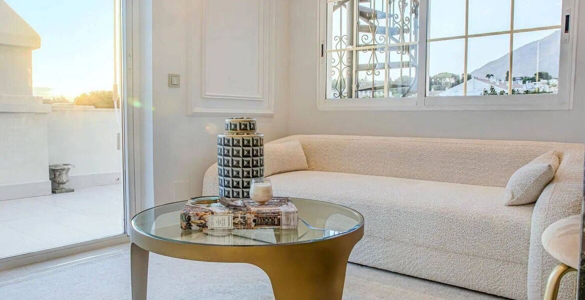 Luxury Beachside Penthouse with Rooftop Jacuzzi in Marbella