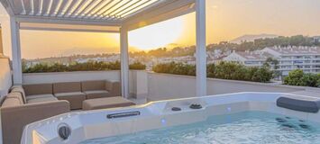 Luxury Beachside Penthouse with Rooftop Jacuzzi in Marbella