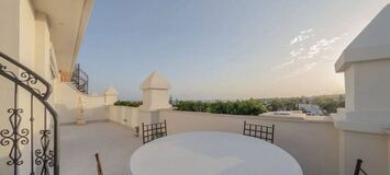 Luxury Beachside Penthouse with Rooftop Jacuzzi in Marbella