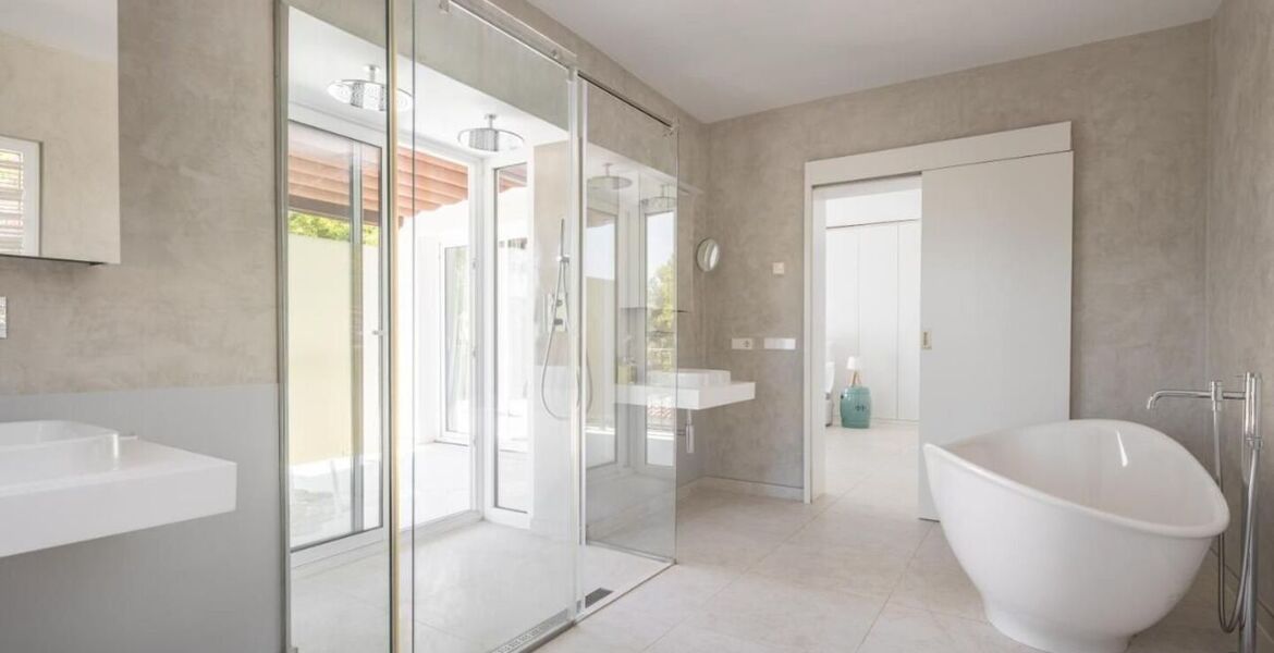 Villa de Lujo en Prestigiosa Ubicación en Marbella