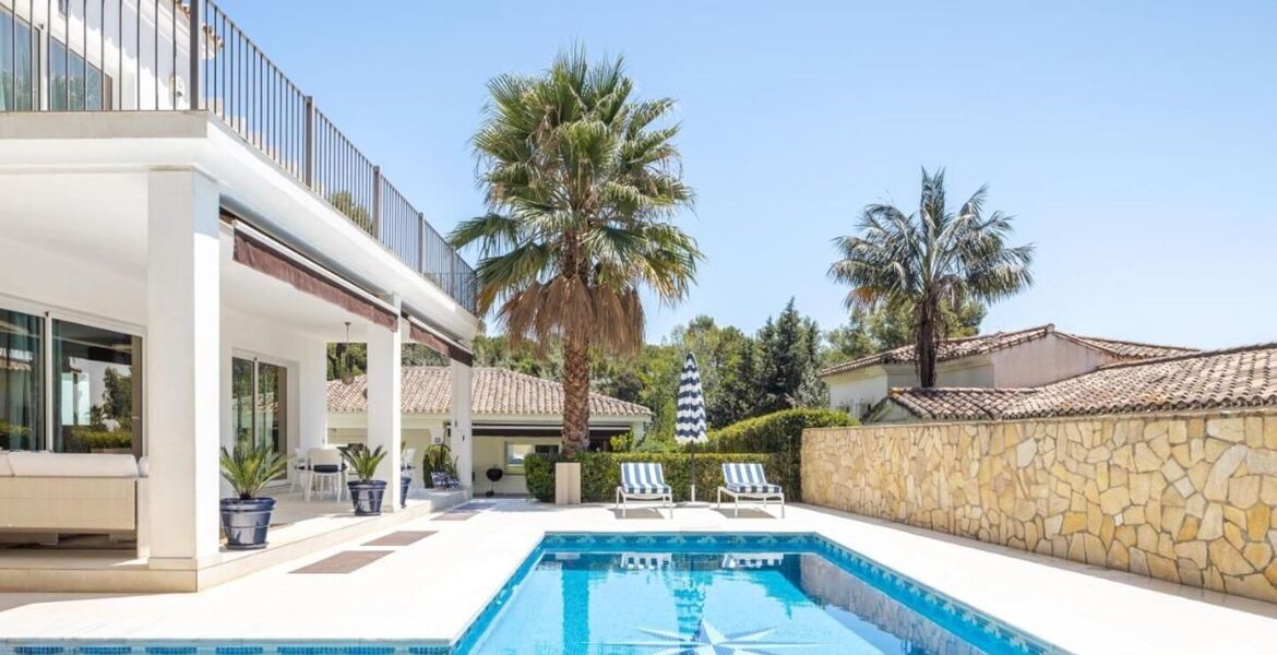 Villa de Lujo en Prestigiosa Ubicación en Marbella
