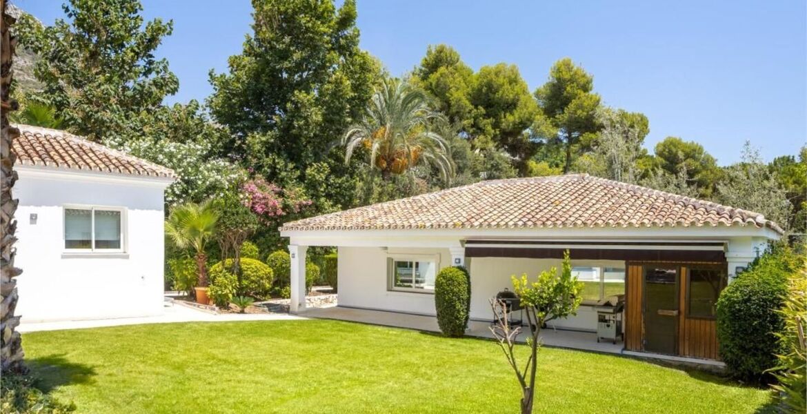 Villa de Lujo en Prestigiosa Ubicación en Marbella