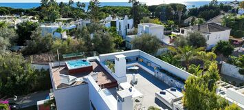Élégante Villa à Quelques Pas de la Plage sur le Golden Mile