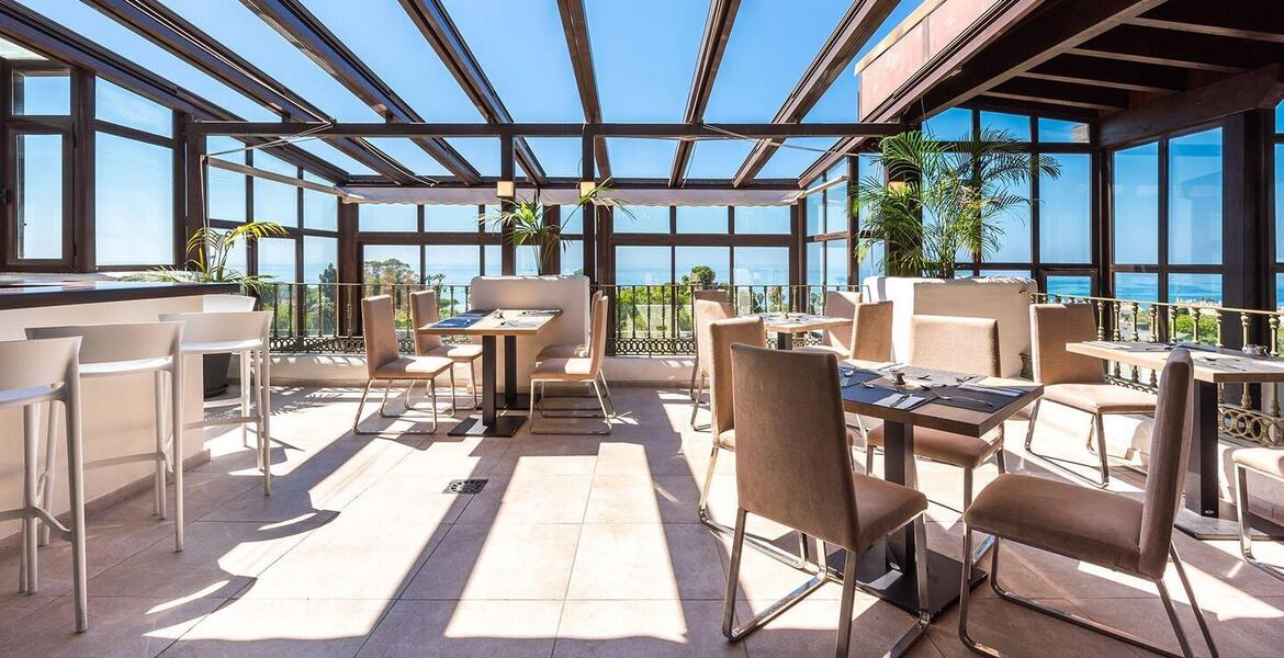 Luxury Apartment between Marbella and Estepona 