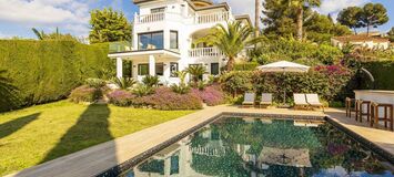 Luxurious Villa with Stunning Views in Estepona