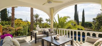 Luxurious Villa with Stunning Views in Estepona