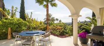 Luxurious Villa with Stunning Views in Estepona
