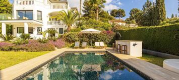 Luxurious Villa with Stunning Views in Estepona