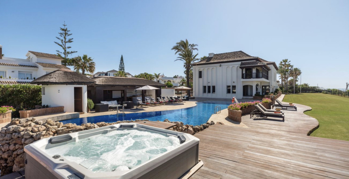 Villa à louer à Marbella Las Chapas