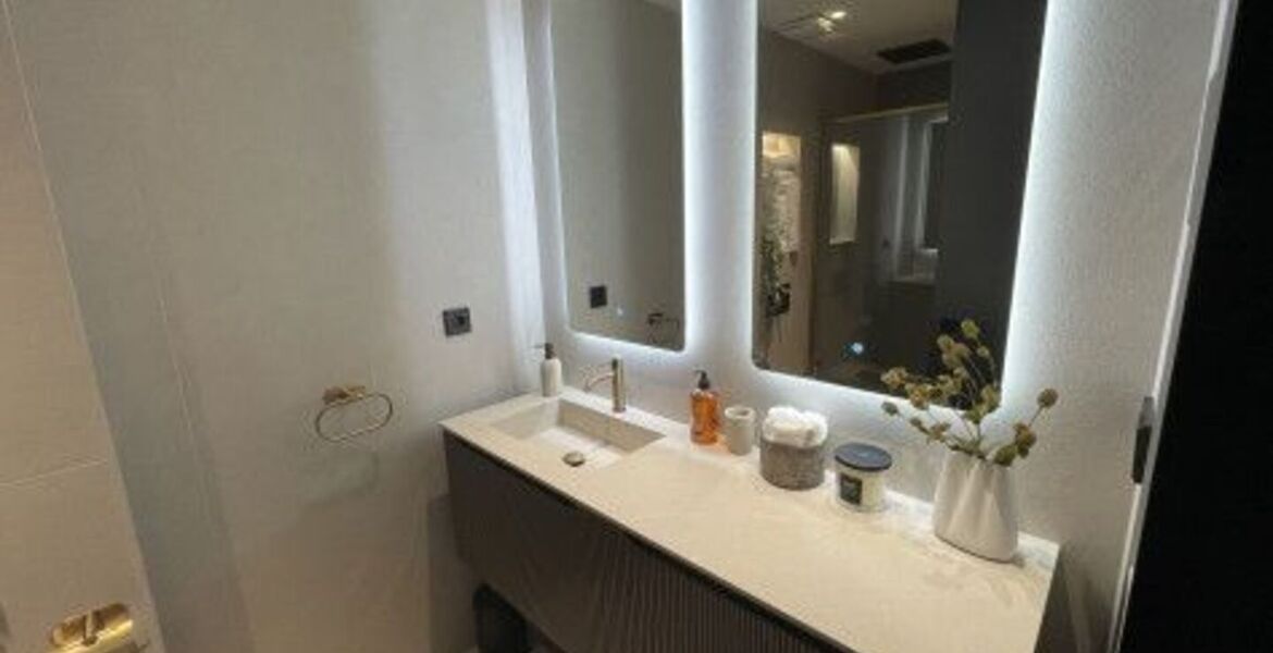 Apartamento en alquiler en Playa Esmeralda, Marbella